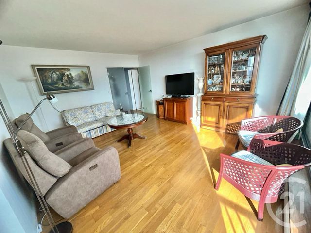Appartement F4 à vendre - 4 pièces - 82.03 m2 - MASSY - 91 - ILE-DE-FRANCE - Century 21 Etude Ronsard